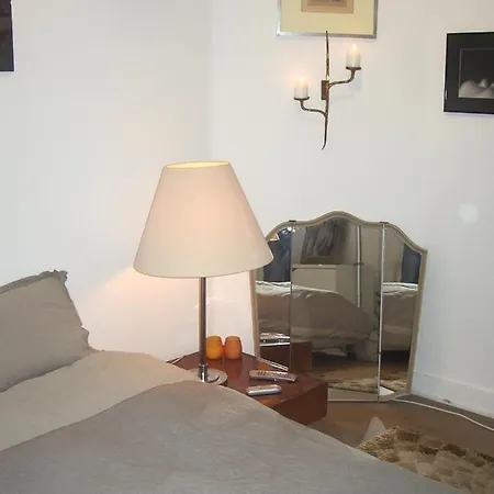 Ams Flats Apartment